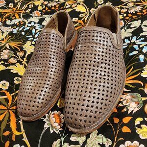 H.S. Trask Ali Leather Taupe Metallic Perf Slip-on Casual Comfort Loafers US 9M